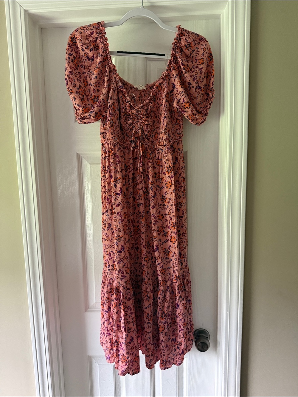 easel Peach Floral Puff-Sleeve Midi Dress